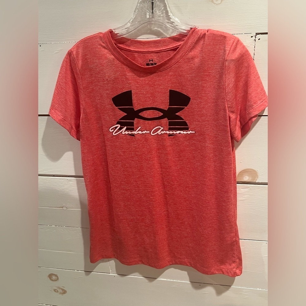 Women’s Under Armour Red T-Shirt, size medium, EUC, polyester, athletic wear.